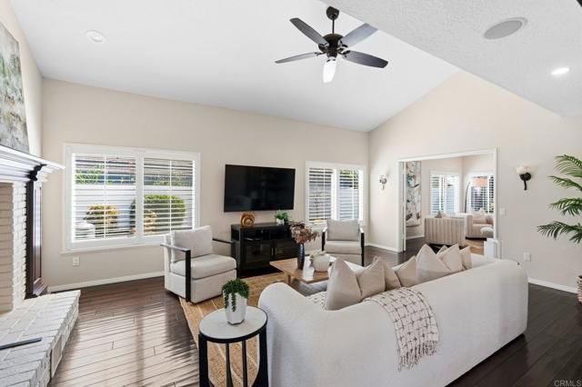 1222 LUPINE HILLS Drive, Vista, CA 92081