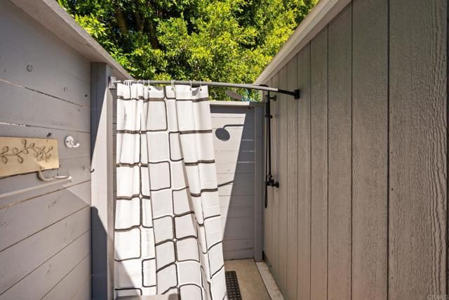 1222 LUPINE HILLS Drive, Vista, CA 92081