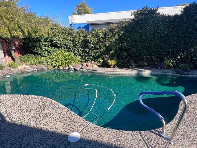 1222 Murdell Ln, Livermore, CA 94550