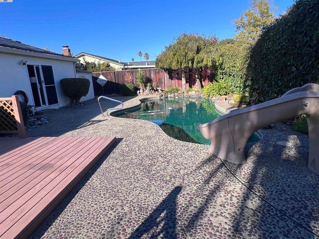 1222 Murdell Ln, Livermore, CA 94550