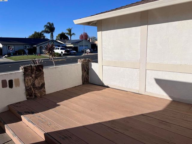 1222 Murdell Ln, Livermore, CA 94550