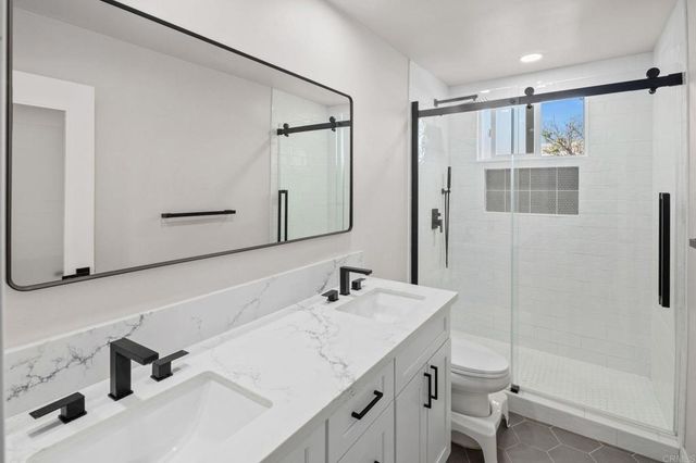 527 Mynah Place, Vista, CA 92083