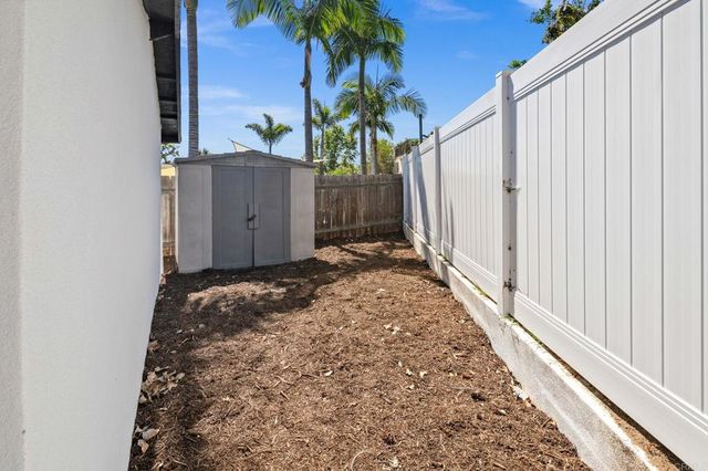 527 Mynah Place, Vista, CA 92083