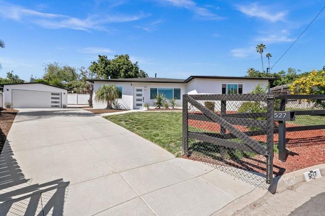 527 Mynah Place, Vista, CA 92083