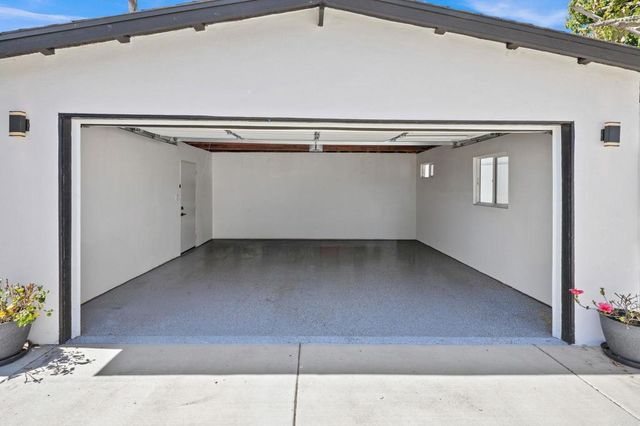 527 Mynah Place, Vista, CA 92083