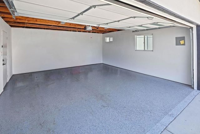 527 Mynah Place, Vista, CA 92083