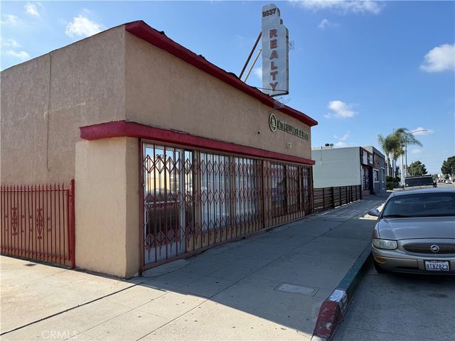 9637 California Avenue, South Gate, CA 90280