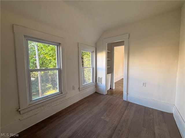 12344 Ashbury Avenue, Cleveland, OH 44106