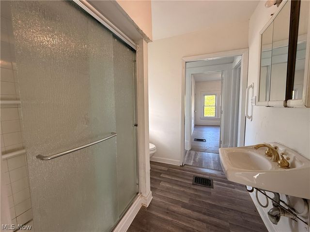 12344 Ashbury Avenue, Cleveland, OH 44106