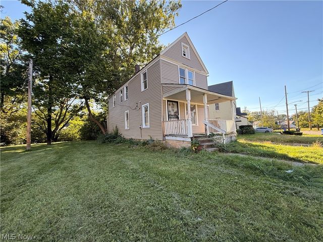 12344 Ashbury Avenue, Cleveland, OH 44106
