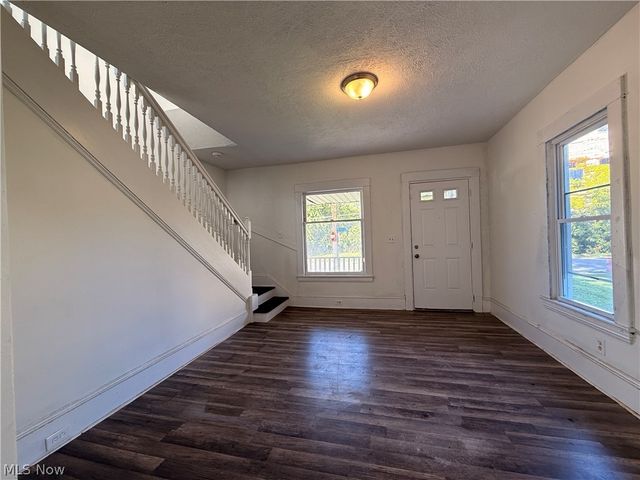 12344 Ashbury Avenue, Cleveland, OH 44106