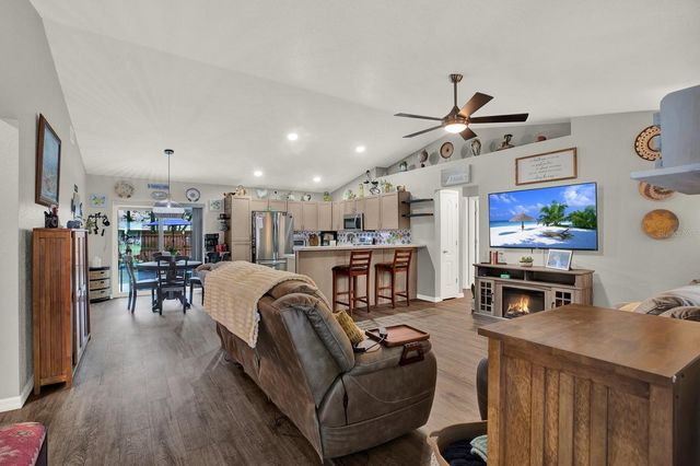 2803 REAGAN STREET W, Inverness, FL 34453