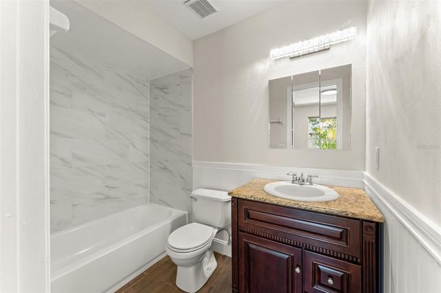2458 LONG MEADOW WAY, Orlando, FL 32817