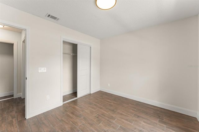 2458 LONG MEADOW WAY, Orlando, FL 32817