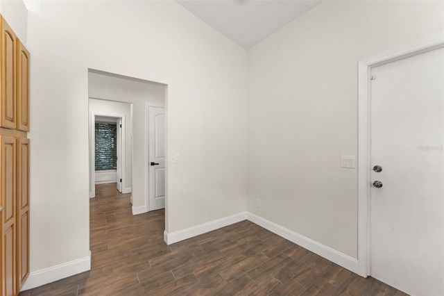 2458 LONG MEADOW WAY, Orlando, FL 32817