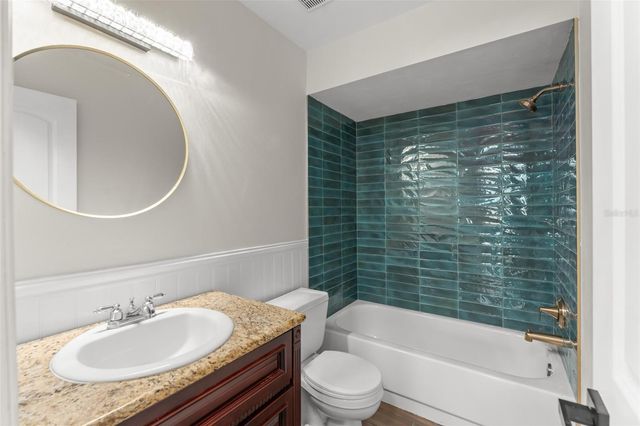 2458 LONG MEADOW WAY, Orlando, FL 32817