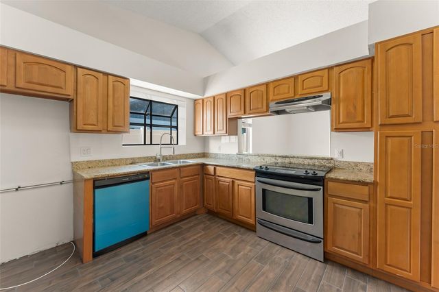 2458 LONG MEADOW WAY, Orlando, FL 32817