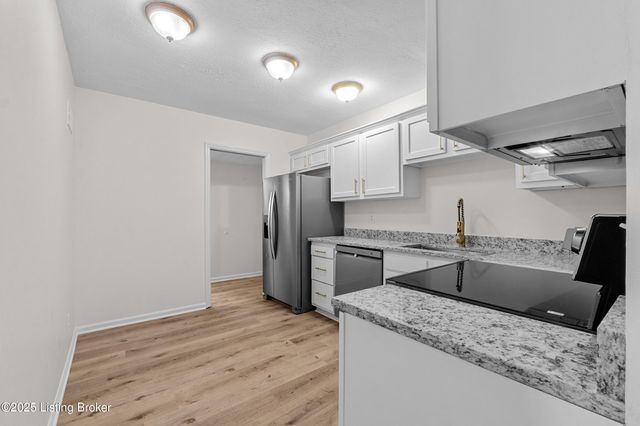 246 El Conquistador Pl, Louisville, KY 40220