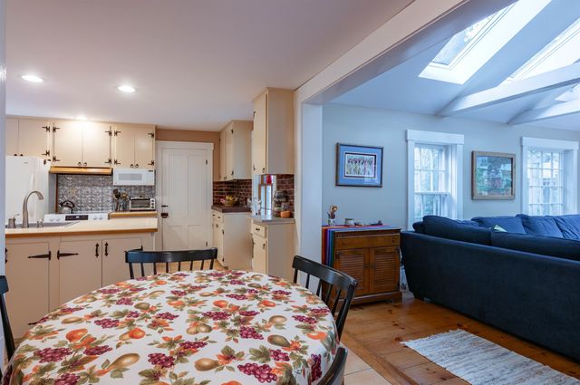 12 Milford Street, Brookline, NH 03033