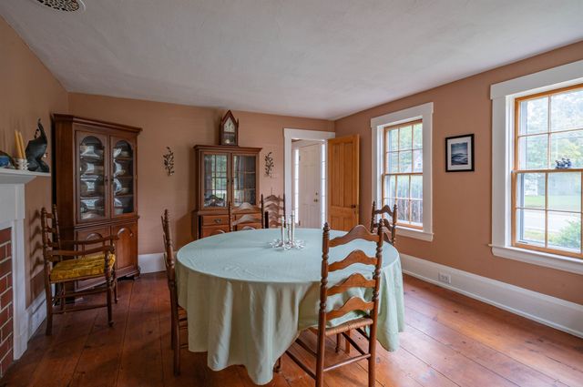 12 Milford Street, Brookline, NH 03033