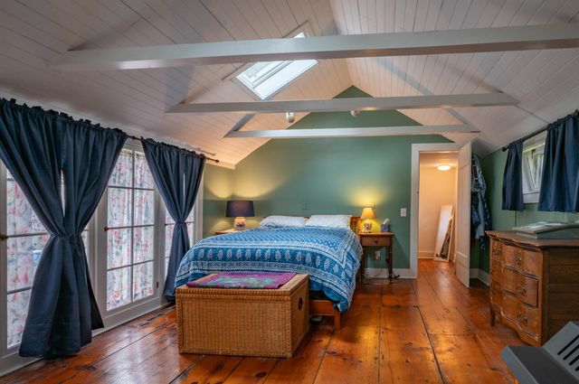 12 Milford Street, Brookline, NH 03033