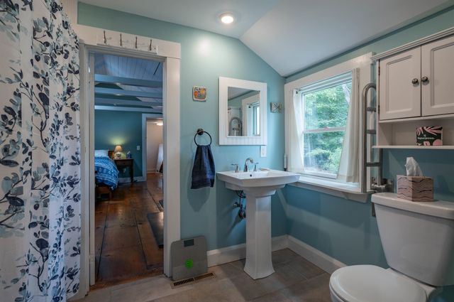 12 Milford Street, Brookline, NH 03033