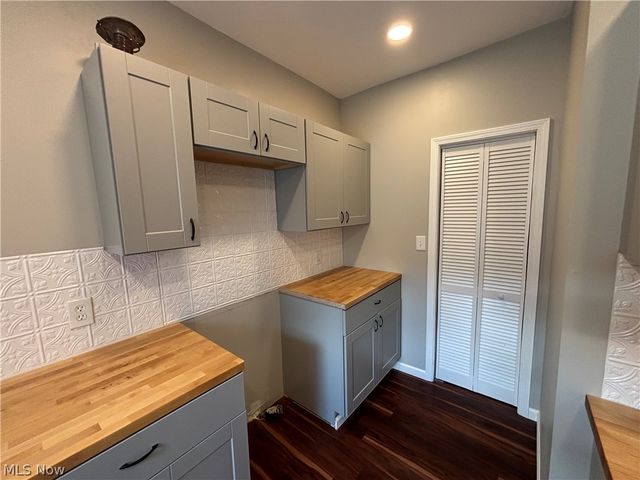 911 May Street, East Liverpool, OH 43920