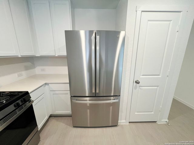 14102 Enfield Falls, San Antonio, TX 78245