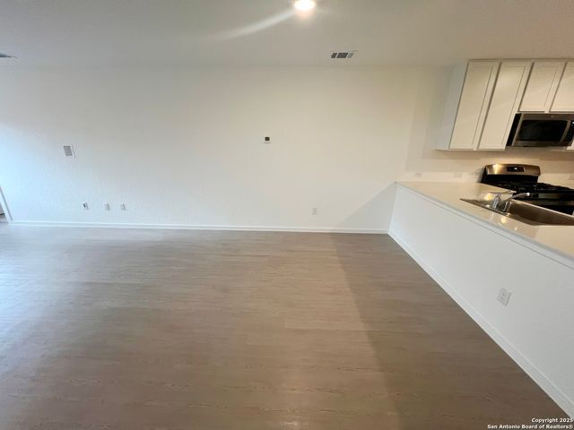 14102 Enfield Falls, San Antonio, TX 78245