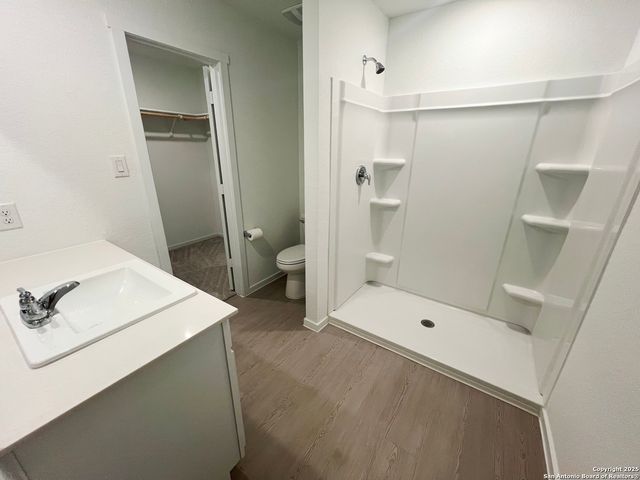 14102 Enfield Falls, San Antonio, TX 78245