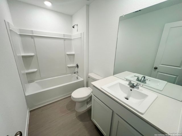 14102 Enfield Falls, San Antonio, TX 78245