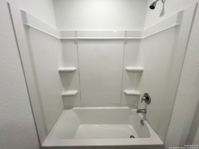 14102 Enfield Falls, San Antonio, TX 78245