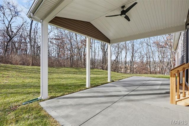 1060 Morgan Meadow Drive, Wentzville, MO 63385