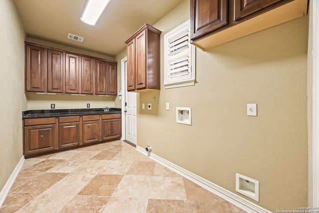 8202 Plum Valley, San Antonio, TX 78255