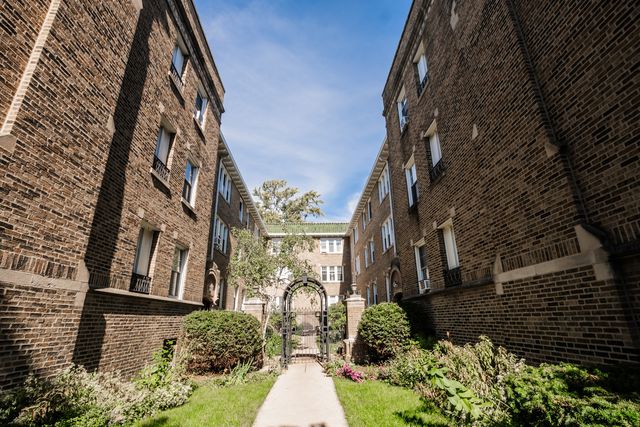 721 Reba Place 3N, Evanston, IL 60202
