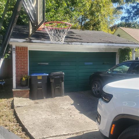 16214 Shaftsbury Avenue, Detroit, MI 48219