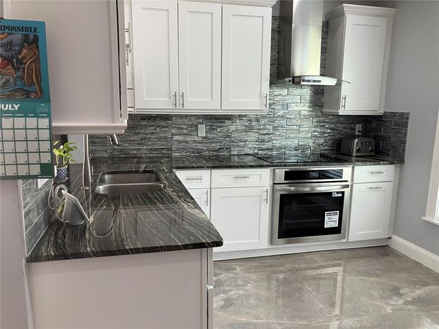 3440 LAUREL DALE DRIVE, Tampa, FL 33618