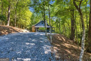 326 Honeysuckle Way, Blue Ridge, GA 30513