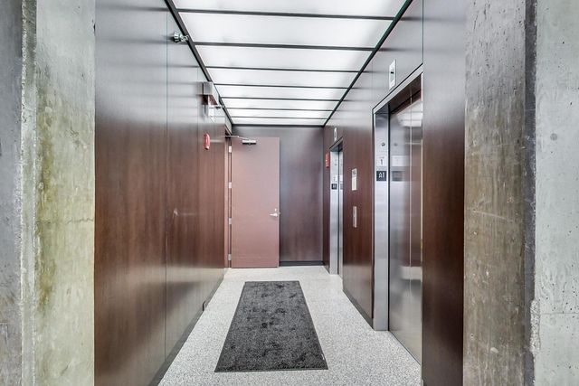 550 N Saint Clair Street 1306, Chicago, IL 60611