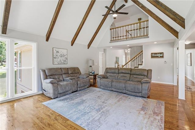20814 W 45th Terrace, Shawnee, KS 66218