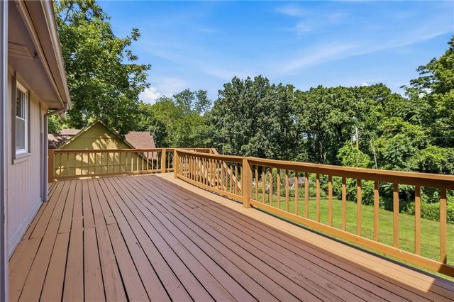 20814 W 45th Terrace, Shawnee, KS 66218