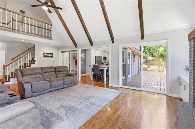 20814 W 45th Terrace, Shawnee, KS 66218