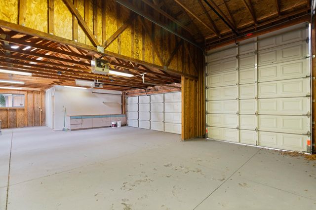 19617 Victoria Dr, Grass Valley, CA 95949
