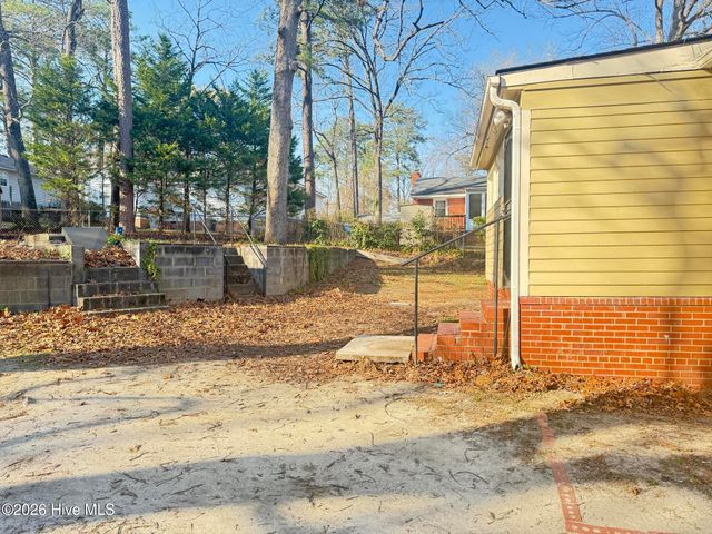 1003 Mohawk Avenue, Fayetteville, NC 28303