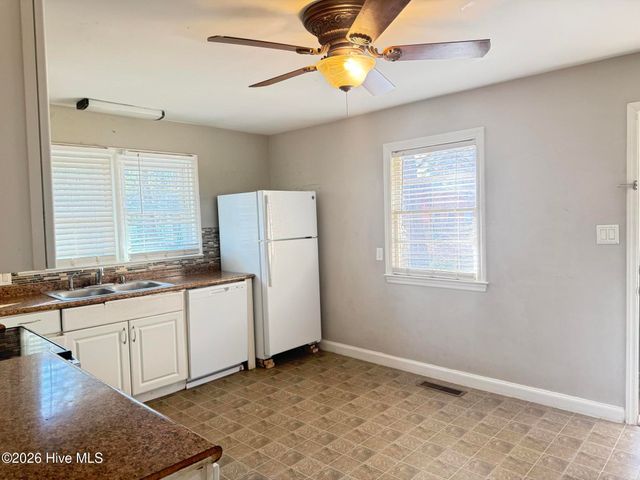 1003 Mohawk Avenue, Fayetteville, NC 28303