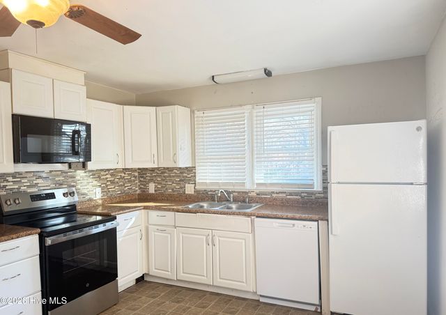 1003 Mohawk Avenue, Fayetteville, NC 28303