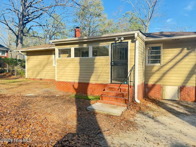 1003 Mohawk Avenue, Fayetteville, NC 28303