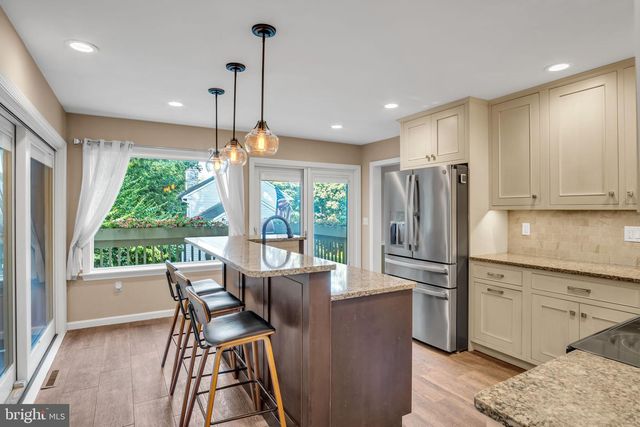 2509 NOLT RD, Lancaster, PA 17601