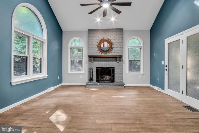 2509 NOLT RD, Lancaster, PA 17601