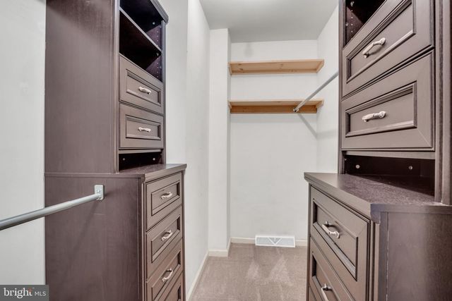 2509 NOLT RD, Lancaster, PA 17601